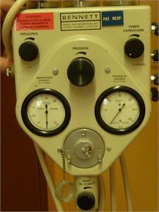 Appareil à insuflation pneumothoracique