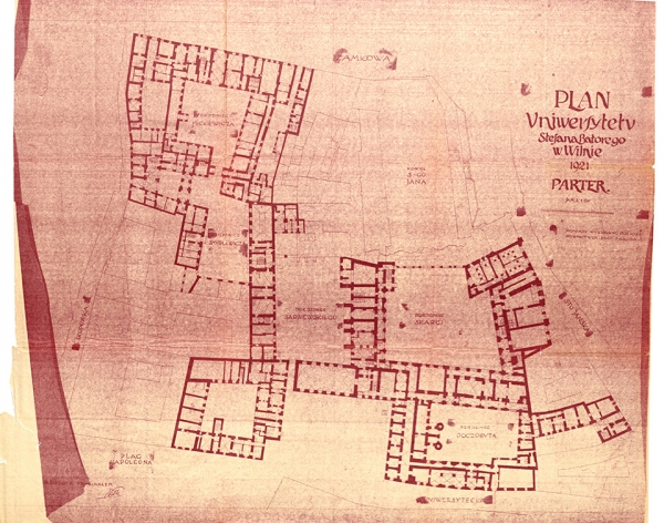 Fig. 5. : Sur fond rouge (tirage). Plan de 1921, annoté en Polonais. (Archives DHC)