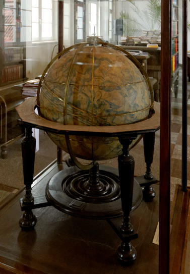 Fig. 86 : Sphère conservée à la Bibliothèque de l’Université de Vilnius. (Photo 590075 MH 2013).