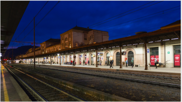 Fig. 7 - Stazione di Bolzano, primo binario, ph Klaus Hackl, 2021