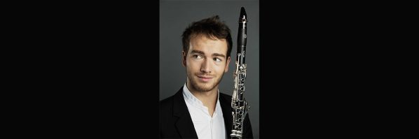 ORCHESTRE UNIVERSITAIRE  SOLISTE JOE CHRISTOPHE