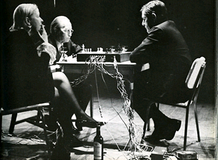 Figure 2. John Cage (1968), Reunion (avec Marcel Duchamp à Toronto)