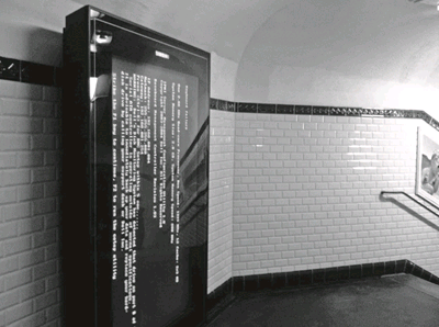 Photographie 1 - Panne d’écran, Paris, métro, 2011.