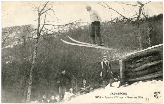 l'Auvergne - Sports d'hiver - Sauts en skis