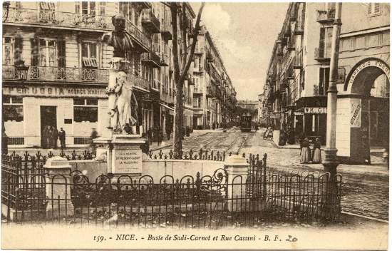 Nice. - Buste de Sadi-Carnot et rue Cassini