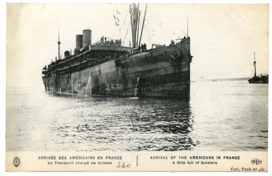 Arrivée des Américains en France - Un transport chargé de soldats