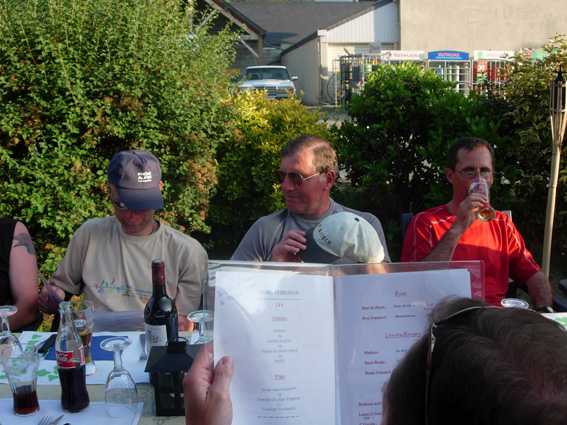 Enlarge repas_fin2.JPG