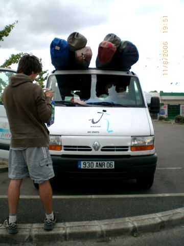 Enlarge LECamion.JPG