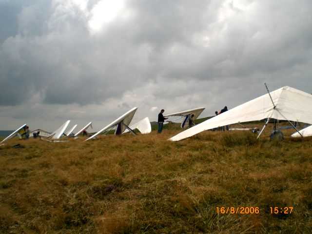 Enlarge ailesaudepart.JPG