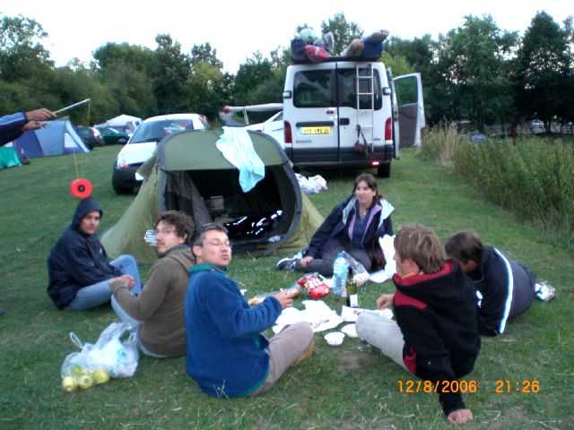 Enlarge picnicaucamping.JPG