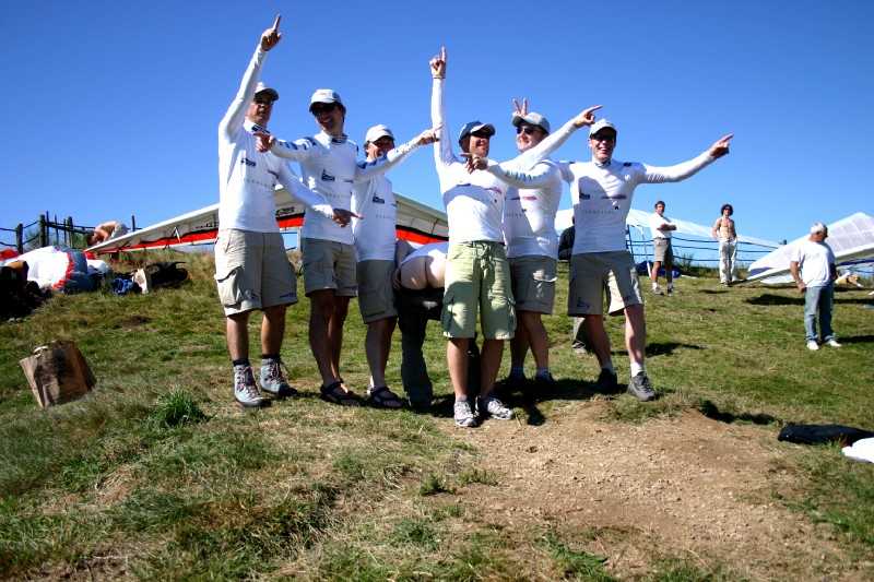 Enlarge Picture029_British_team.jpg