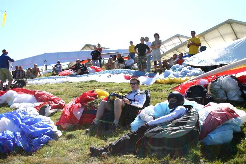 Enlarge Picture047_British_team.jpg