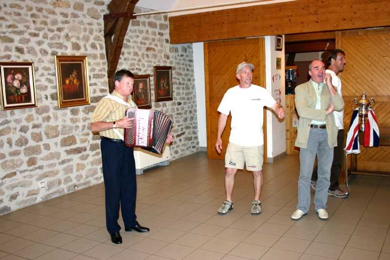 Enlarge Picture207_British_team.jpg