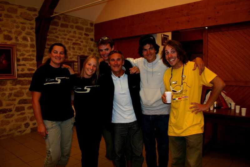 Enlarge Picture210_British_team.jpg