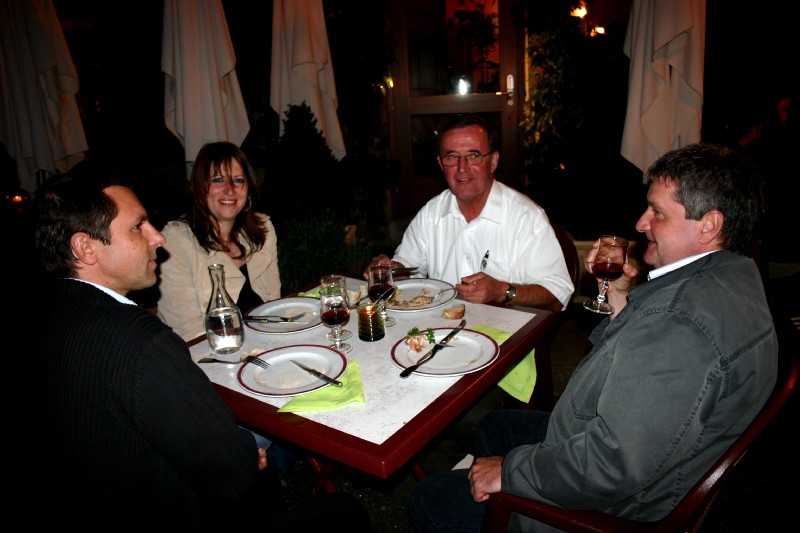 Enlarge Picture221_British_team.jpg