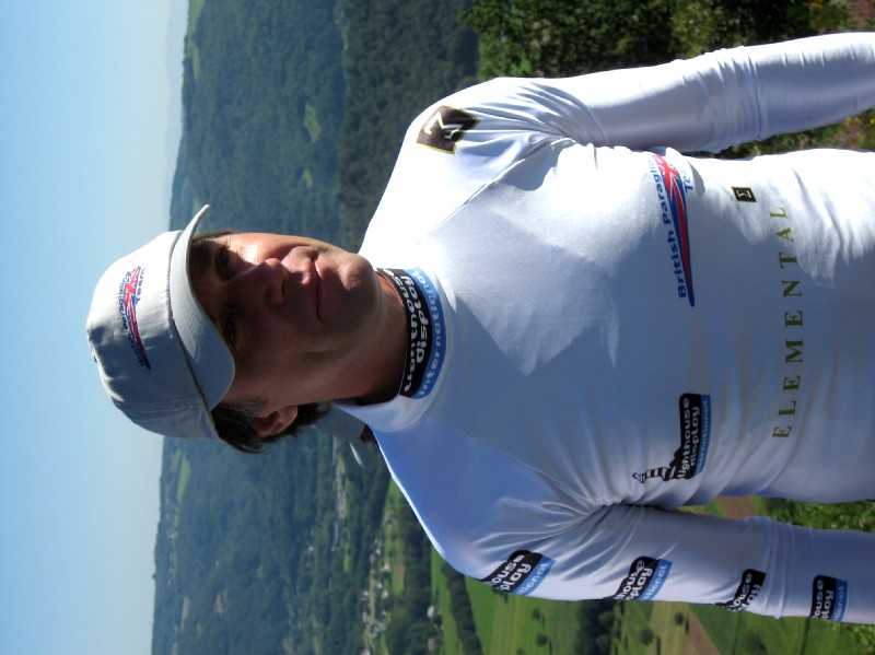 Enlarge Picturen130_British_team.jpg