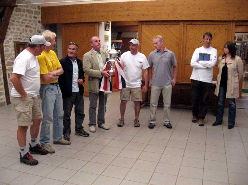 Enlarge Picturen170_British_team.jpg