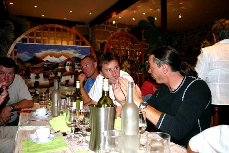 Enlarge Picture006_British_teaml.jpg