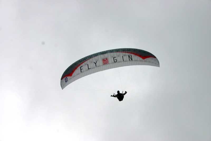 Enlarge Picture090_british_team.jpg