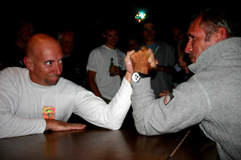 Enlarge Picture087_British_team.jpg