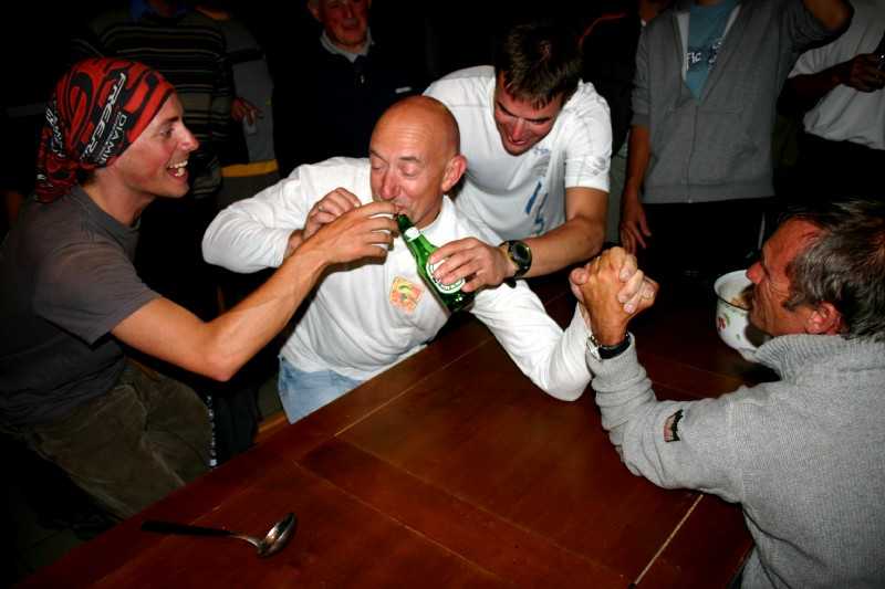 Enlarge Picture088_British_team.jpg