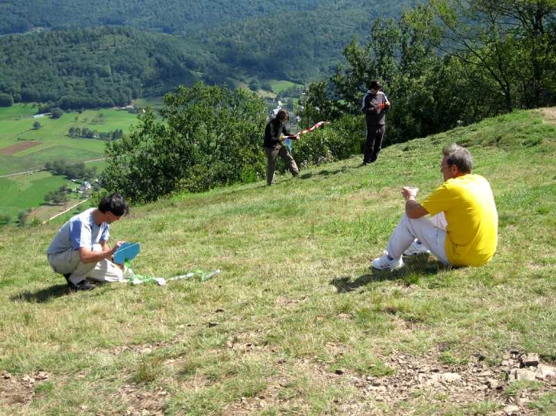 Enlarge Picture080_British_team.jpg