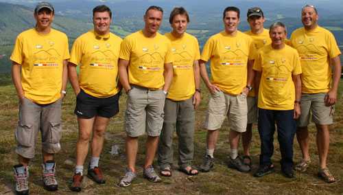 Enlarge 2007_team_yellow_bg_British_team.jpg