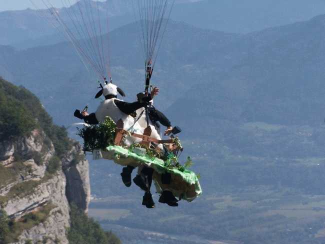 Enlarge Icare2005_Deguisement2.jpg