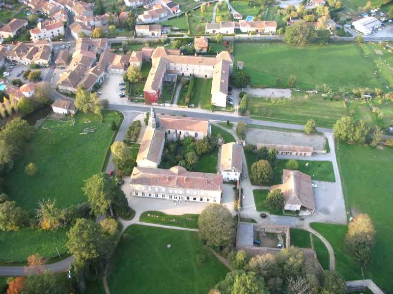 Enlarge maison047.jpg