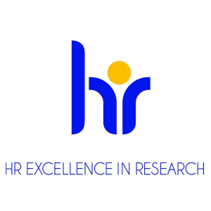 Logo du label HR Excellence in Research représentant une figure stylisée bleue et jaune, symbole de l’engagement européen pour les carrières de recherche