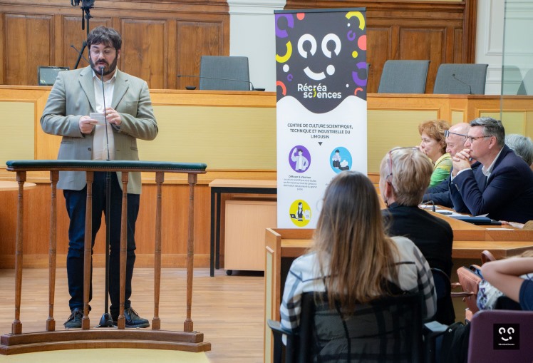 Projet-lires2-soiree-donne-ta-langue-au-chercheur-democratie-justice-juin24-15