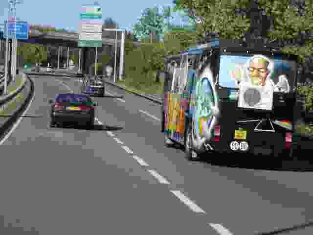 Enlarge bus_autoroute.jpg