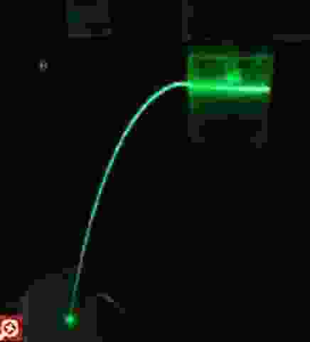 Enlarge eau_lumineuse.jpg