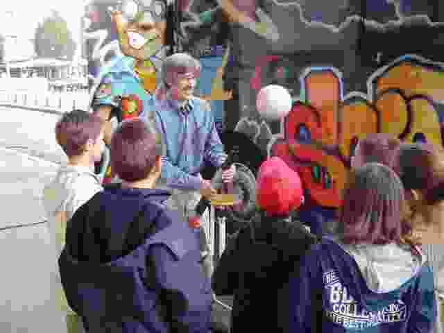 Enlarge levitation_d_un_ballon_de_foot.jpg