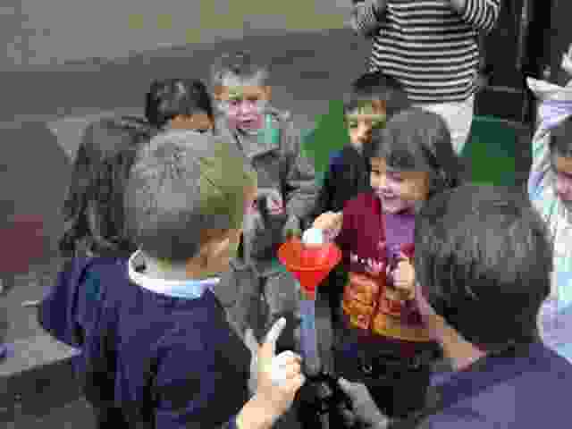 Enlarge levitation_dans_un_courant_d_air.jpg