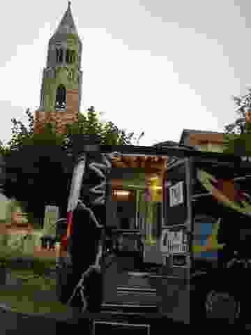 Enlarge SaintLeonard001.jpg