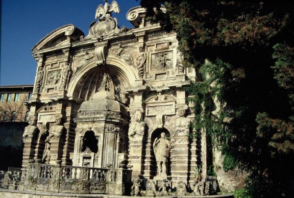 Fig. 10 Fontana dell'Organo, foto di F. Testa.