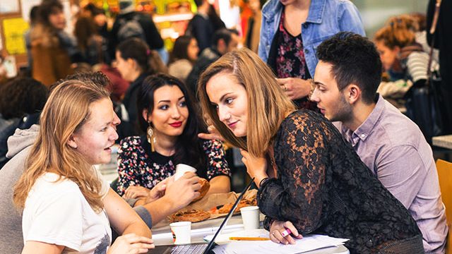 L'Université de Limoges vous propose un ensemble de services permettant d'étudier dans les meilleures conditions possibles et de vous épanouir