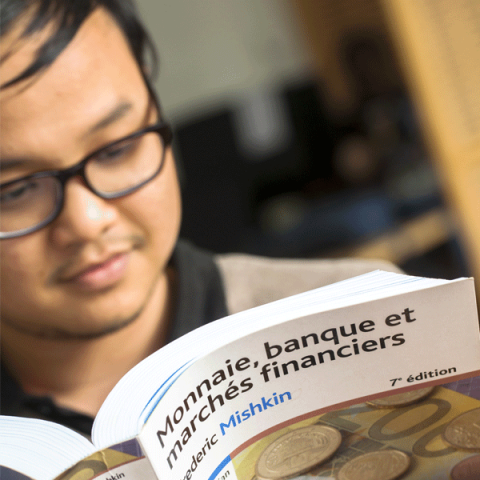 OPTBank | Renforcer les capacités de recherche et de formation doctorale dans le domaine de la banque et de la finance en Indonésie