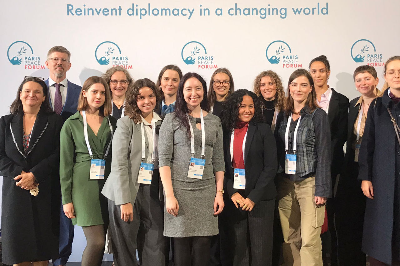 Paris Peace Forum 2025 : membres de la délégation Université de Limoges et de l'Alliance européenne EUPeace 